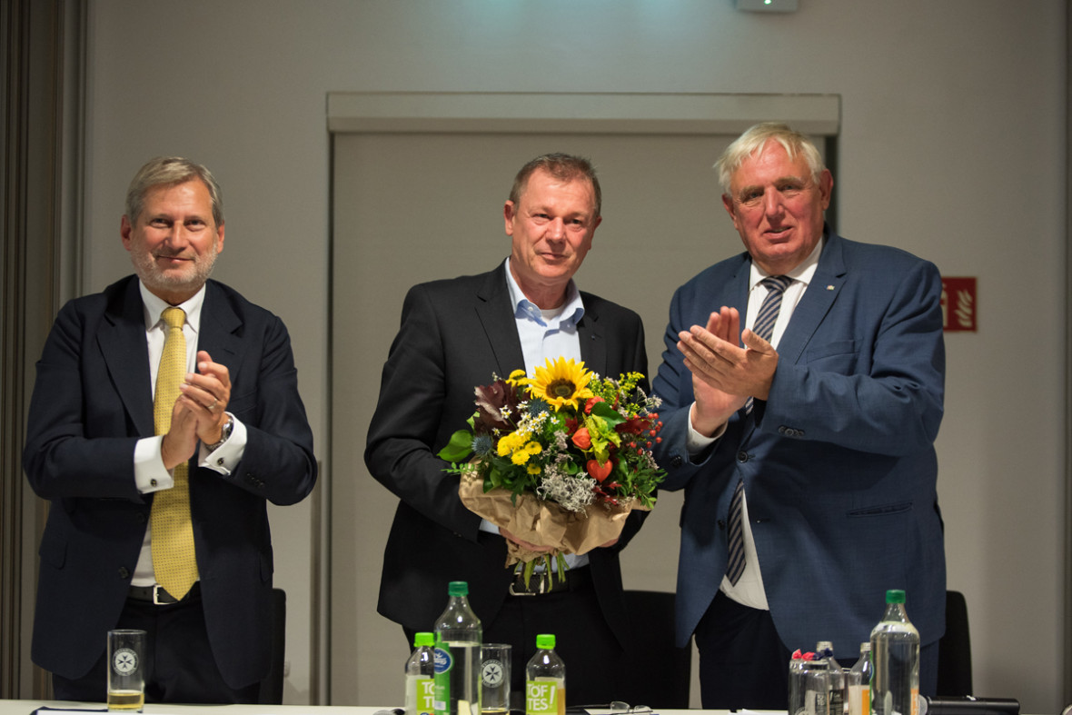 v.l.n.r.: EU-Kommissar Hahn, Europaabgeordneter Dr. Pieper und Bezirksvorsitzender Laumann